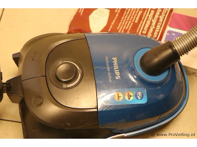 Philips stofzuiger | model performer active | incl. stofzuigerzakken - afbeelding 2 van  4