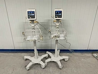 Philips suresignsvsi patiëntmonitor (2x) - afbeelding 1 van  5