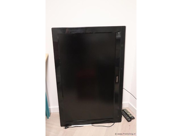 Philips tv model 42pfl3312/10 - afbeelding 1 van  2