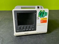 Philips xl 861290 defibrillator - afbeelding 6 van  13