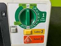 Philips xl 861290 defibrillator - afbeelding 7 van  13