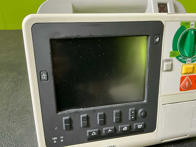 Philips xl 861290 defibrillator - afbeelding 9 van  13
