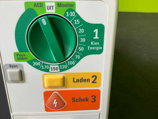 Philips xl 861290 defibrillator - afbeelding 6 van  12
