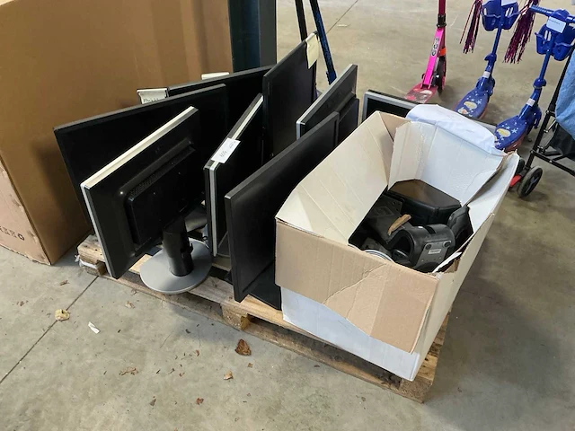 Philips/hp diverse monitoren (9x) - afbeelding 1 van  9