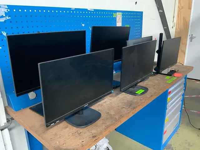 Philips/samsung 243v monitor (6x) - afbeelding 1 van  5