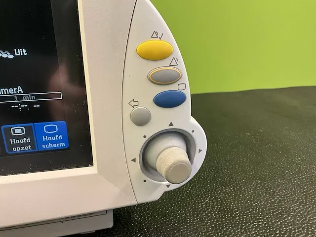 Phillips intellivue mp70 patiëntmonitor (5x) - afbeelding 6 van  13