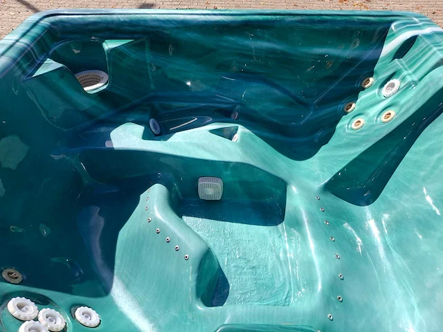 Phoenix spa 4 persoons amerikaans jacuzzi en buitenspa - afbeelding 7 van  24