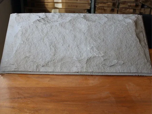 Phomi - floor / wall / facade tile deving mushroom stone - afbeelding 1 van  6