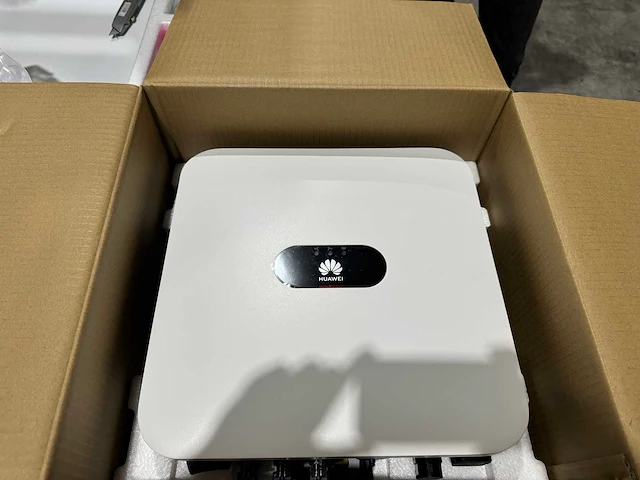 Phono solar - set van 6 zonnepanelen (380 wp) en 1 huawei 2.0k hybride omvormer (1-fase) - afbeelding 6 van  8