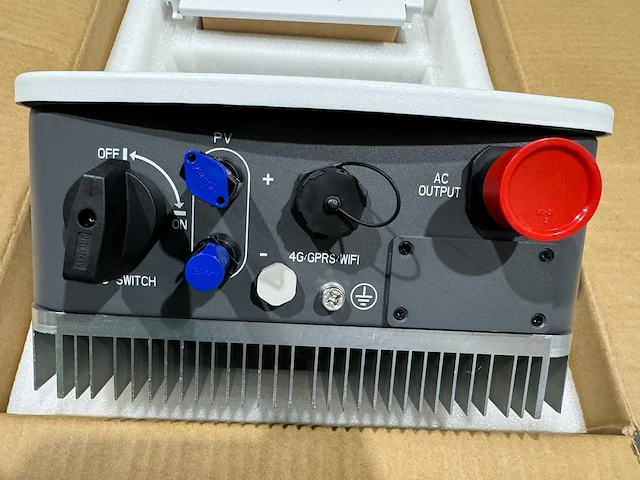 Phono solar - set van 9 zonnepanelen (380 wp) en 1 saj 3.0k omvormer (1-fase) - afbeelding 7 van  8