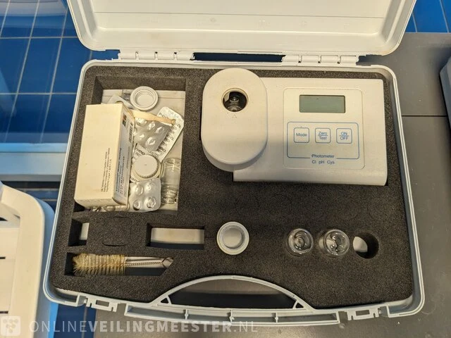 Photometer/watertester lovibond - afbeelding 1 van  4