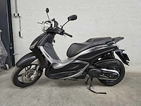 Piaggio - beverly sport - 350 cc - 4t motorscooter 24mskv - afbeelding 1 van  9