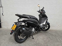 Piaggio - beverly sport - 350 cc - 4t motorscooter 24mskv - afbeelding 8 van  9