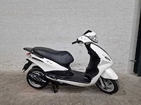 Piaggio - bromscooter - fly 4t - 45km uitvoering ddh90d - afbeelding 2 van  7