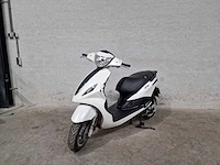 Piaggio - bromscooter - fly 4t - 45km uitvoering ddh90d - afbeelding 3 van  7