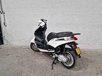 Piaggio - bromscooter - fly 4t - 45km uitvoering ddh90d - afbeelding 5 van  7