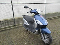 Piaggio - bromscooter - fly 4t - scooter - afbeelding 6 van  10