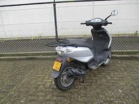 Piaggio - bromscooter - fly 4t - scooter - afbeelding 8 van  10