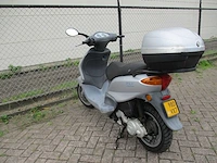 Piaggio - bromscooter - fly 4t tempi - scooter - afbeelding 2 van  11