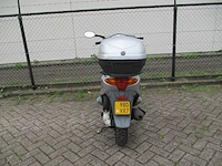 Piaggio - bromscooter - fly 4t tempi - scooter - afbeelding 10 van  11