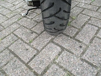 Piaggio - bromscooter - fly 4t tempi - scooter - afbeelding 11 van  11