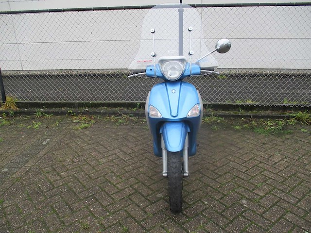 Piaggio - bromscooter - liberty 4 tempi - scooter - afbeelding 5 van  11