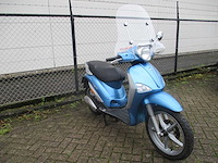 Piaggio - bromscooter - liberty 4 tempi - scooter - afbeelding 7 van  11