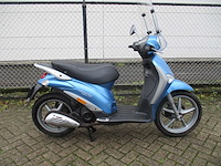 Piaggio - bromscooter - liberty 4 tempi - scooter - afbeelding 8 van  11
