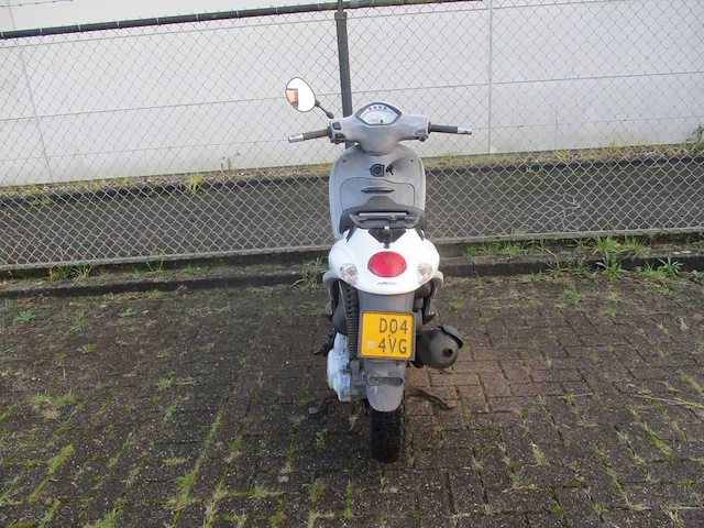 Piaggio - bromscooter - liberty 4 tempi 4takt - scooter - afbeelding 10 van  11