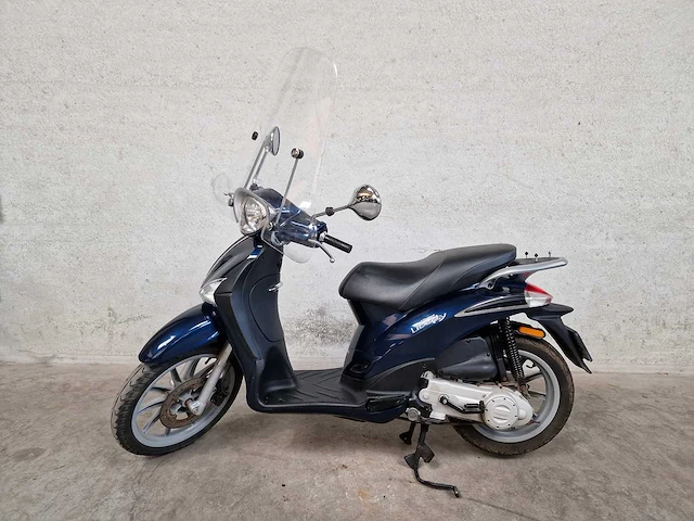 Piaggio - bromscooter - liberty 4takt - 45km uitvoering f099ts - afbeelding 1 van  7