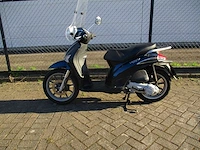 Piaggio - bromscooter - liberty 4takt tempi - scooter - afbeelding 1 van  11