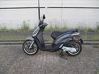 Piaggio - bromscooter - liberty s sport iget 4takt injectie - scooter - afbeelding 1 van  9