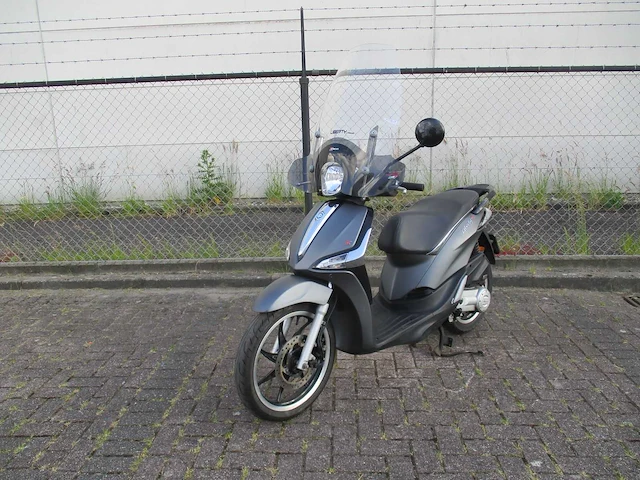 Piaggio - bromscooter - liberty s sport iget 4takt injectie - scooter - afbeelding 2 van  9