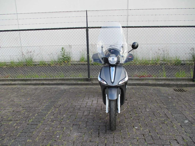 Piaggio - bromscooter - liberty s sport iget 4takt injectie - scooter - afbeelding 3 van  9