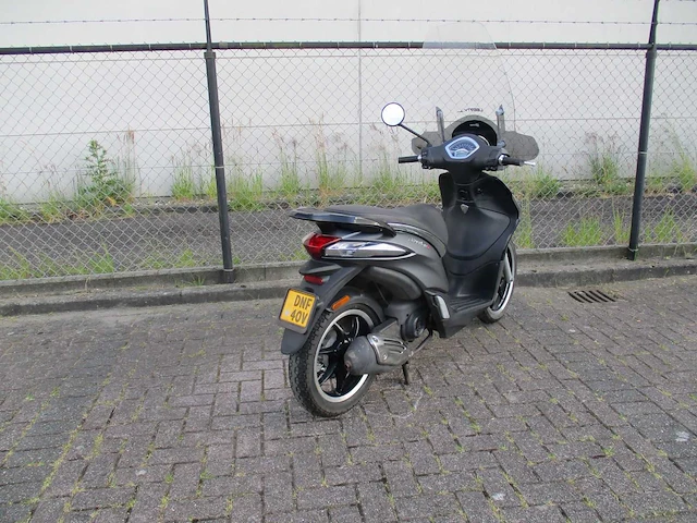 Piaggio - bromscooter - liberty s sport iget 4takt injectie - scooter - afbeelding 6 van  9