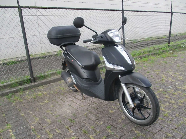 Piaggio - bromscooter - liberty s sport injectie - scooter - afbeelding 7 van  11