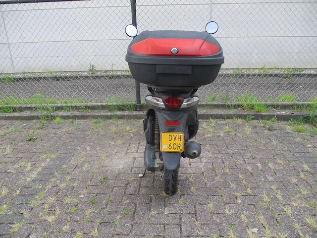Piaggio - bromscooter - liberty s sport injectie - scooter - afbeelding 10 van  11