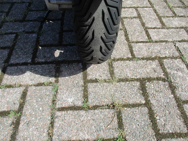 Piaggio - bromscooter - new fly 4t - scooter - afbeelding 2 van  12