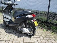 Piaggio - bromscooter - new fly 4t - scooter - afbeelding 3 van  12
