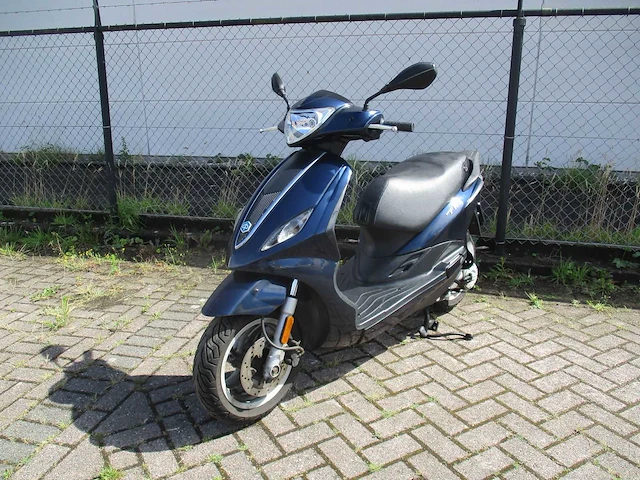 Piaggio - bromscooter - new fly 4t - scooter - afbeelding 5 van  12