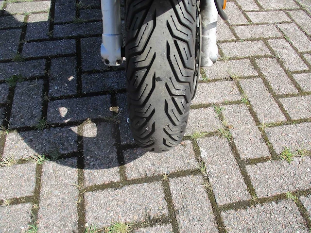 Piaggio - bromscooter - new fly 4t - scooter - afbeelding 7 van  12