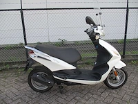 Piaggio - bromscooter - new fly 4t - scooter - afbeelding 8 van  11