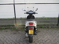 Piaggio - bromscooter - new fly 4t - scooter - afbeelding 10 van  11
