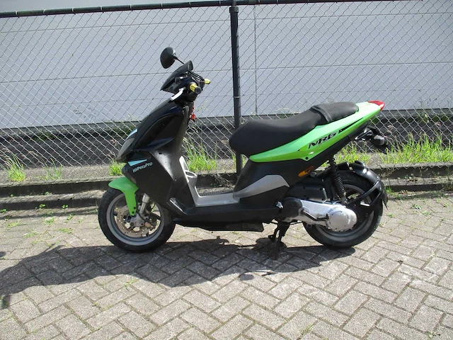 Piaggio - bromscooter - nrg power hi per2 pro dubbel disc 2 takt - scooter - afbeelding 1 van  11