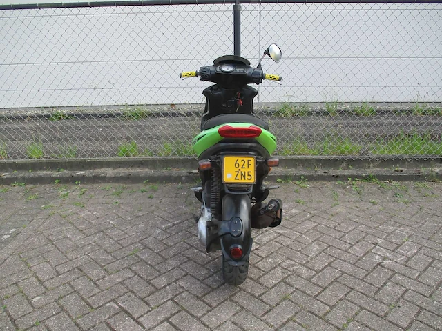 Piaggio - bromscooter - nrg power hi per2 pro dubbel disc 2 takt - scooter - afbeelding 10 van  11