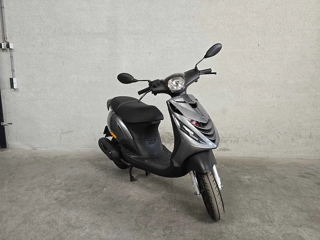 Piaggio - bromscooter - zip - 4t 45km uitvoering dzl29b - afbeelding 3 van  7