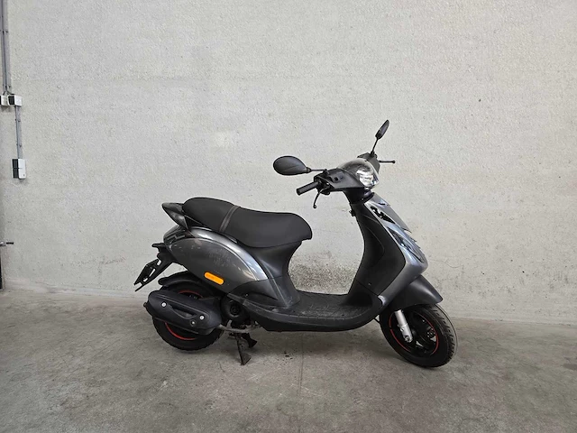 Piaggio - bromscooter - zip - 4t 45km uitvoering dzl29b - afbeelding 4 van  7