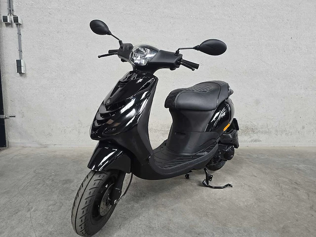 Piaggio - bromscooter - zip - 4t 45km uitvoering dzx47d - afbeelding 3 van  7