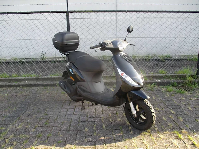 Piaggio - bromscooter - zip - scooter - afbeelding 5 van  11