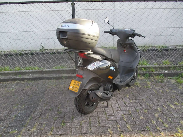Piaggio - bromscooter - zip - scooter - afbeelding 7 van  11